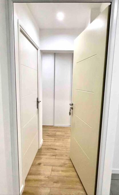 Cozy & Elegant Appartement Нарбонн Екстер'єр фото